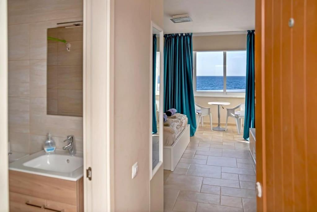First Line Ocean View Studio Puerto de Santiago  Exteriör bild